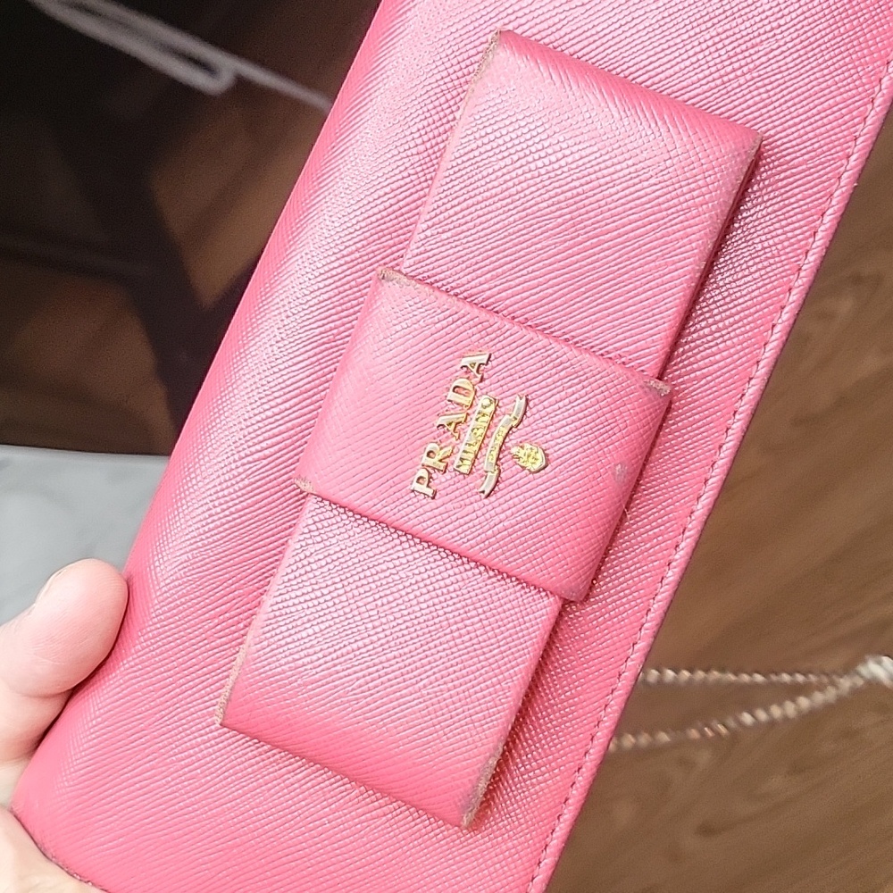 Prada Saffiano Bow Long Wallet in Pink - Picture 12 of 13